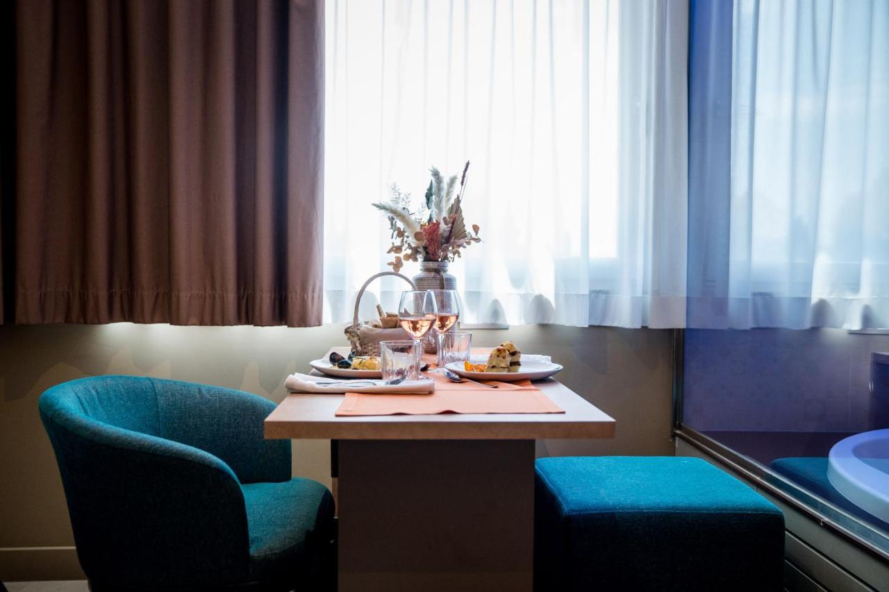 Felix Hotel Valls Ngoại thất bức ảnh