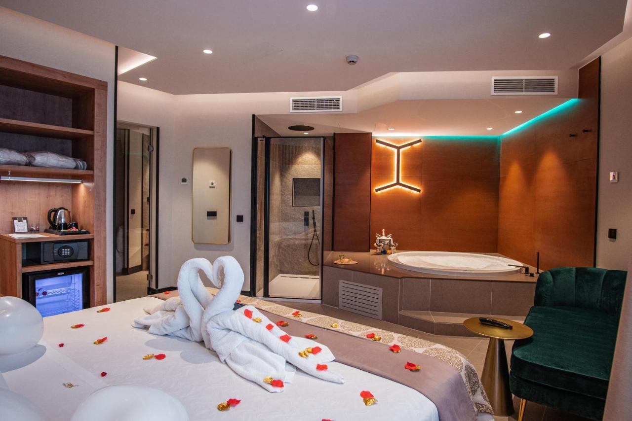 Felix Hotel Valls Ngoại thất bức ảnh